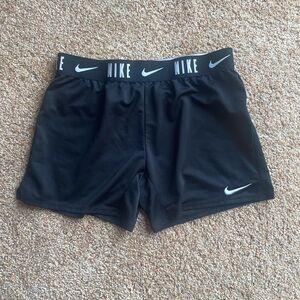 Girls size Large Nike dri-fit black shorts